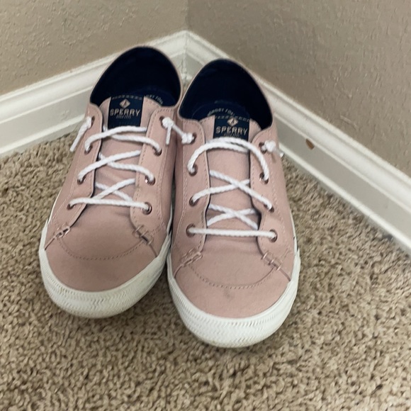 Pink Sperry shoes with memory foam - Picture 3 of 3